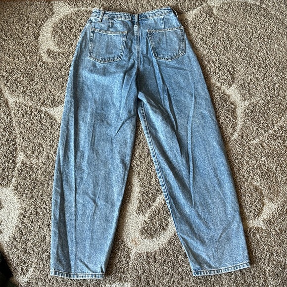 Forever 21 Women Jeans, Size 27 - Picture 3 of 4